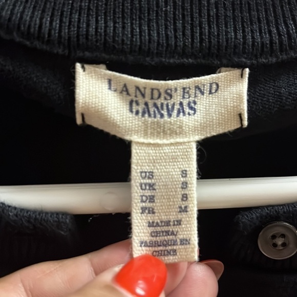 Lands’ end canvas Black button up cardigan sweater- size small - Picture 3 of 5